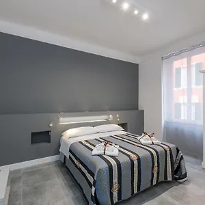 Apartment Grey House, La Spezia