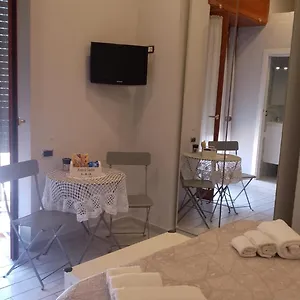 https://home-elisabet.hotels-amalfi.com